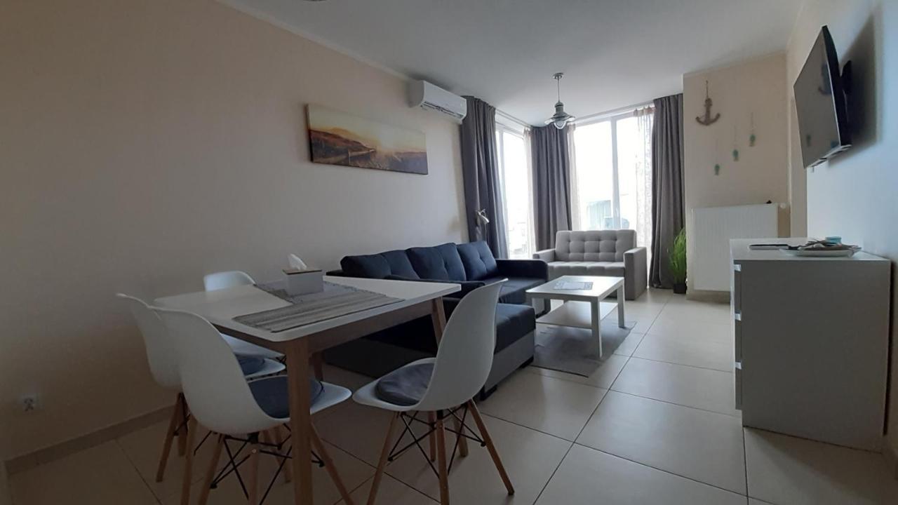 Апартаменты Apartament Golden Kompas Нехоже Экстерьер фото