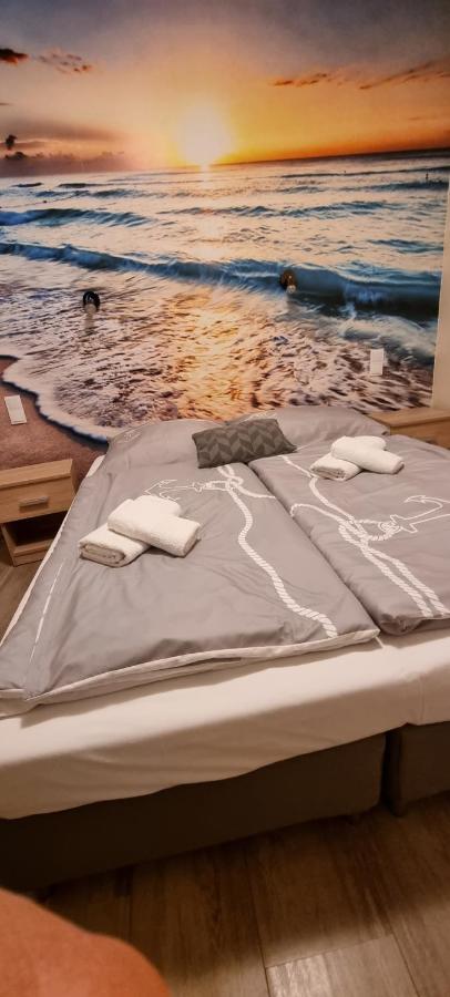 Апартаменты Apartament Golden Kompas Нехоже Экстерьер фото